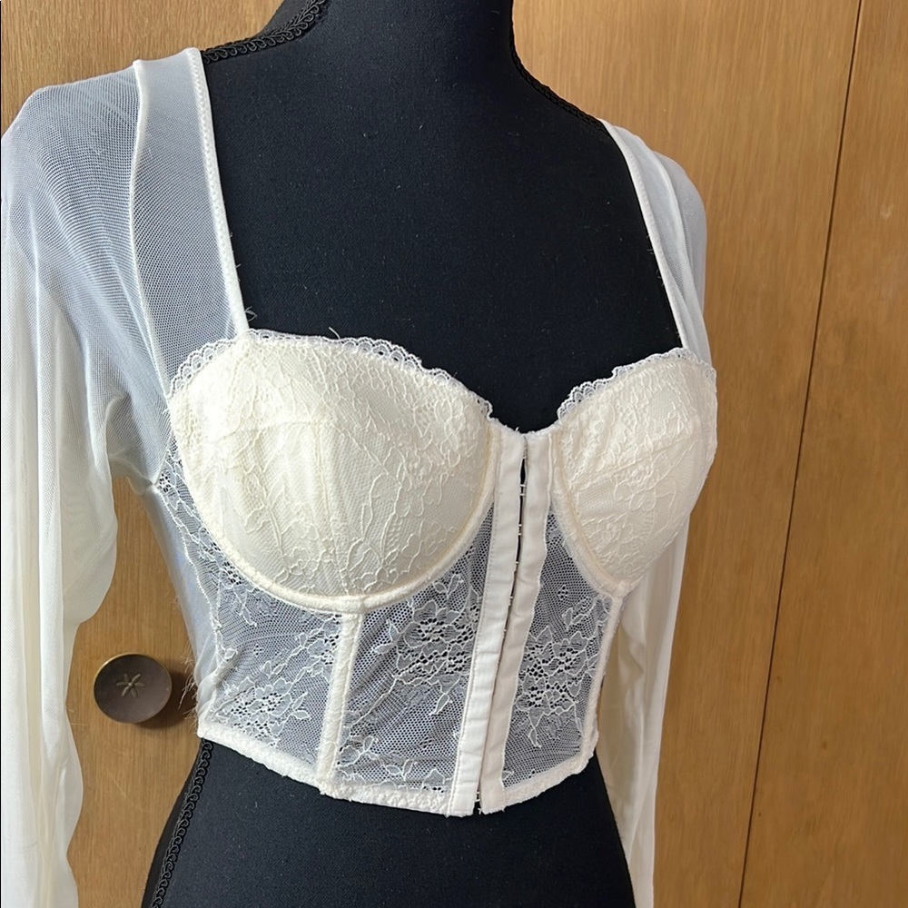 Sincerely Jules Off-White Sheer and Lace Long Sleeve Top - Picture 3 of 4